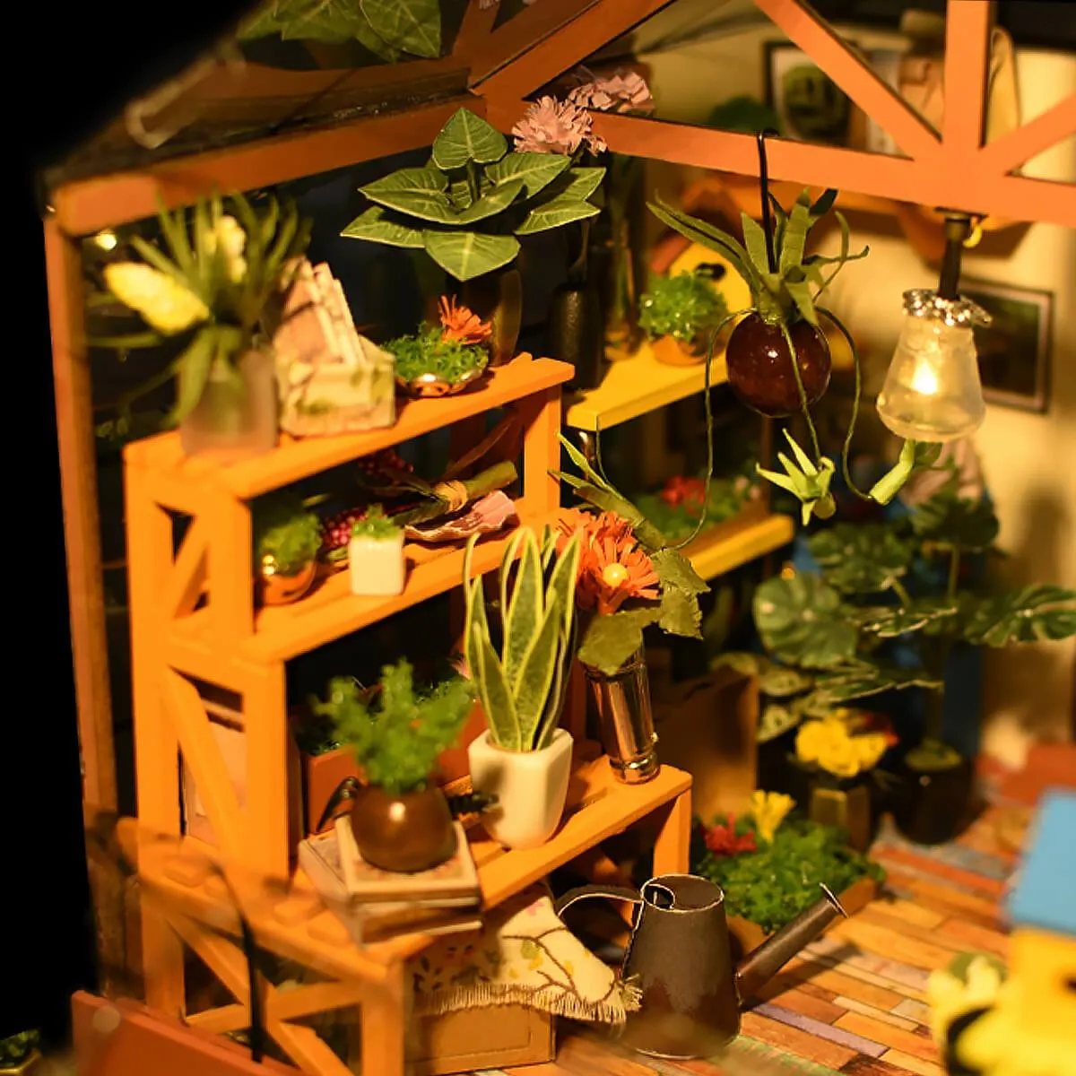 Cathy's Flower House DG104 Greenhouse Miniature
