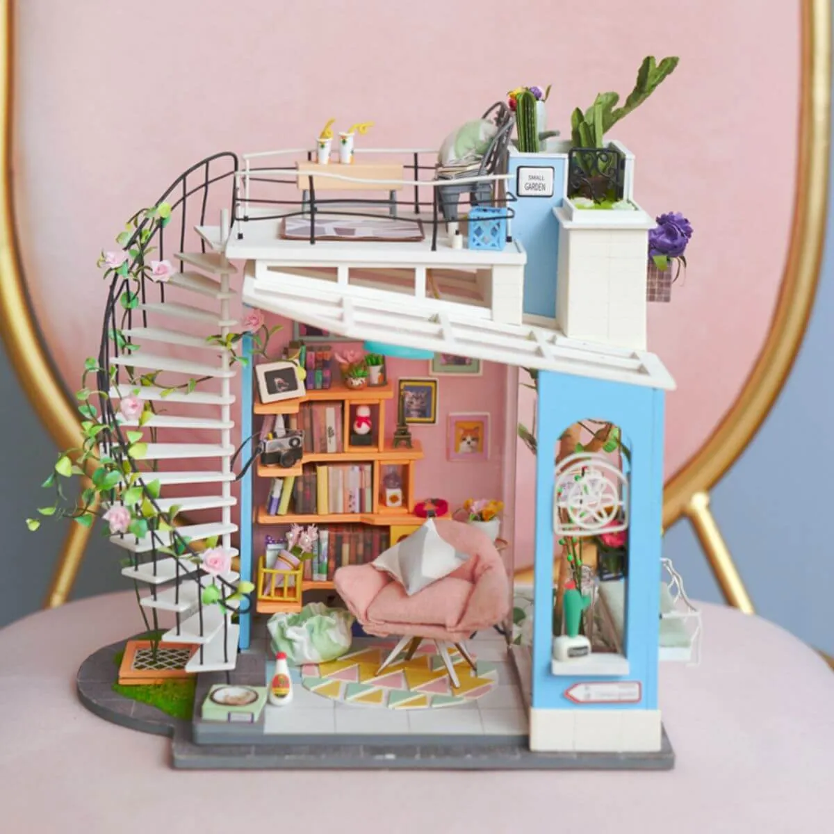 Dora's Loft