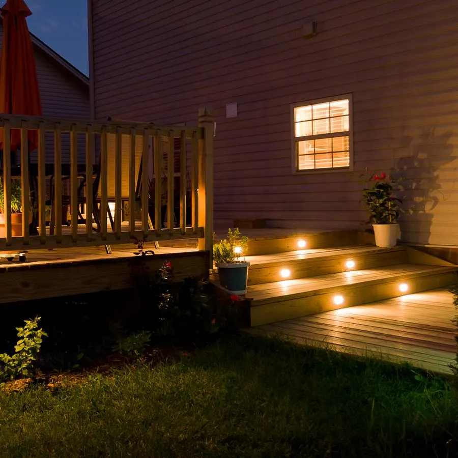 Ellumiere Small Deck Light Starter Kit