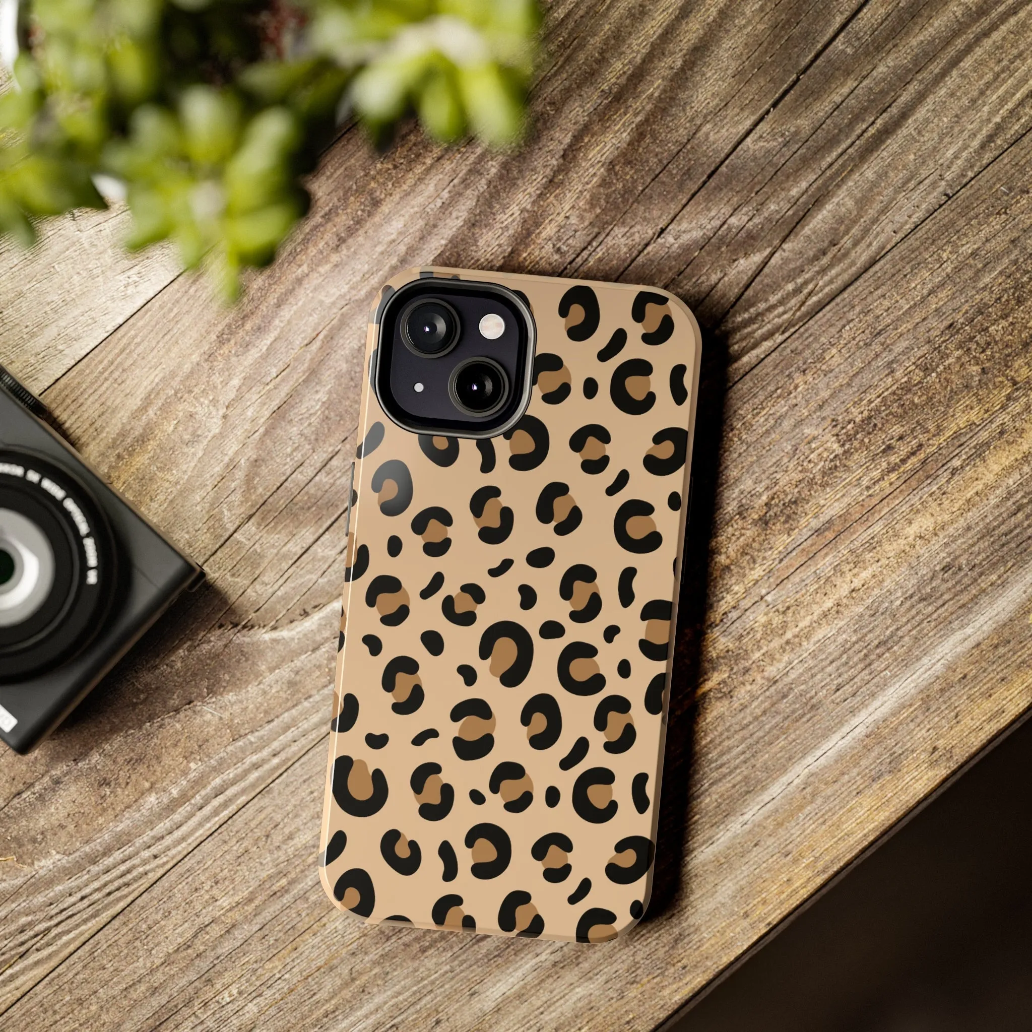 Leopard Print Stylish Cell Phone Case - Trendy and Fashionable Cover