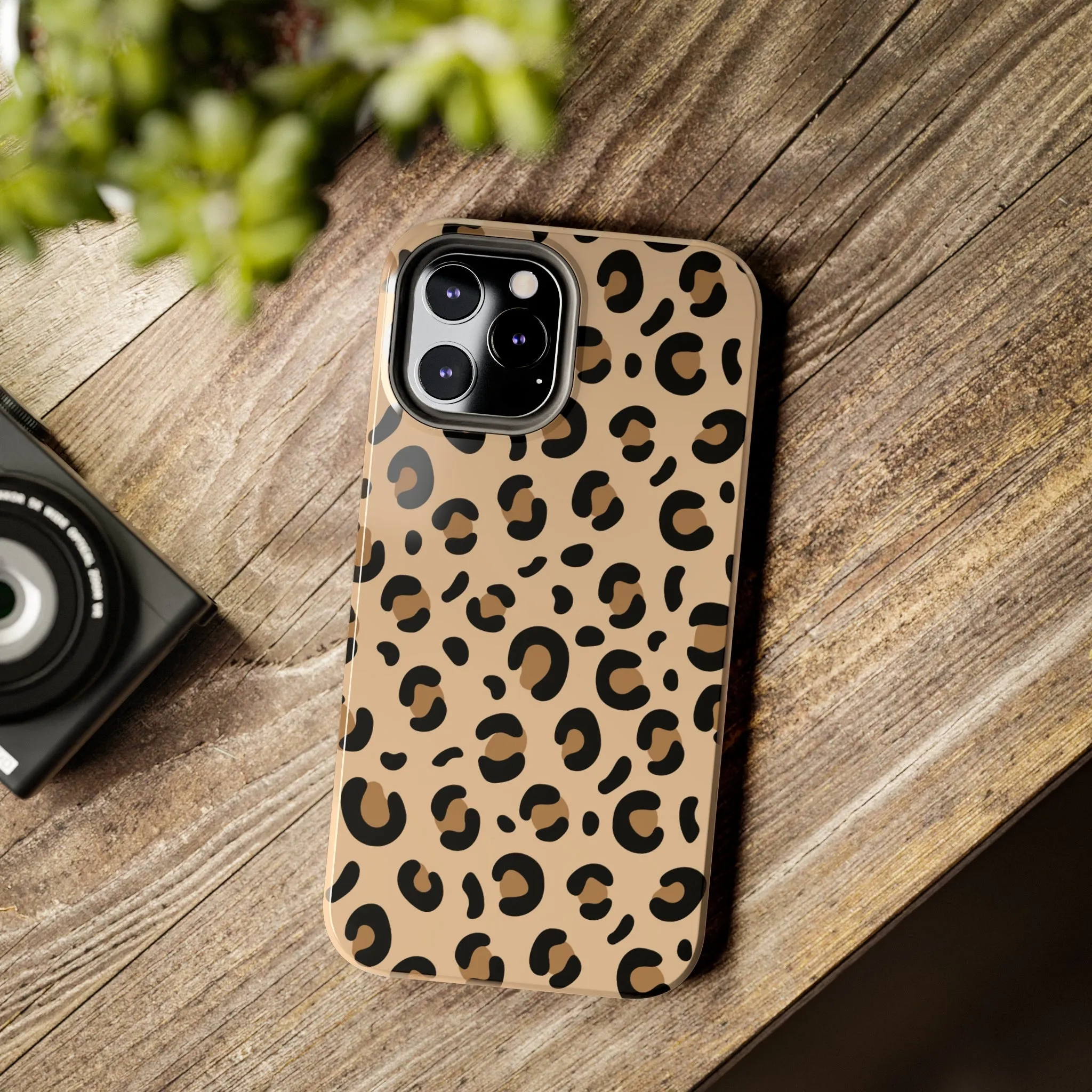 Leopard Print Stylish Cell Phone Case - Trendy and Fashionable Cover