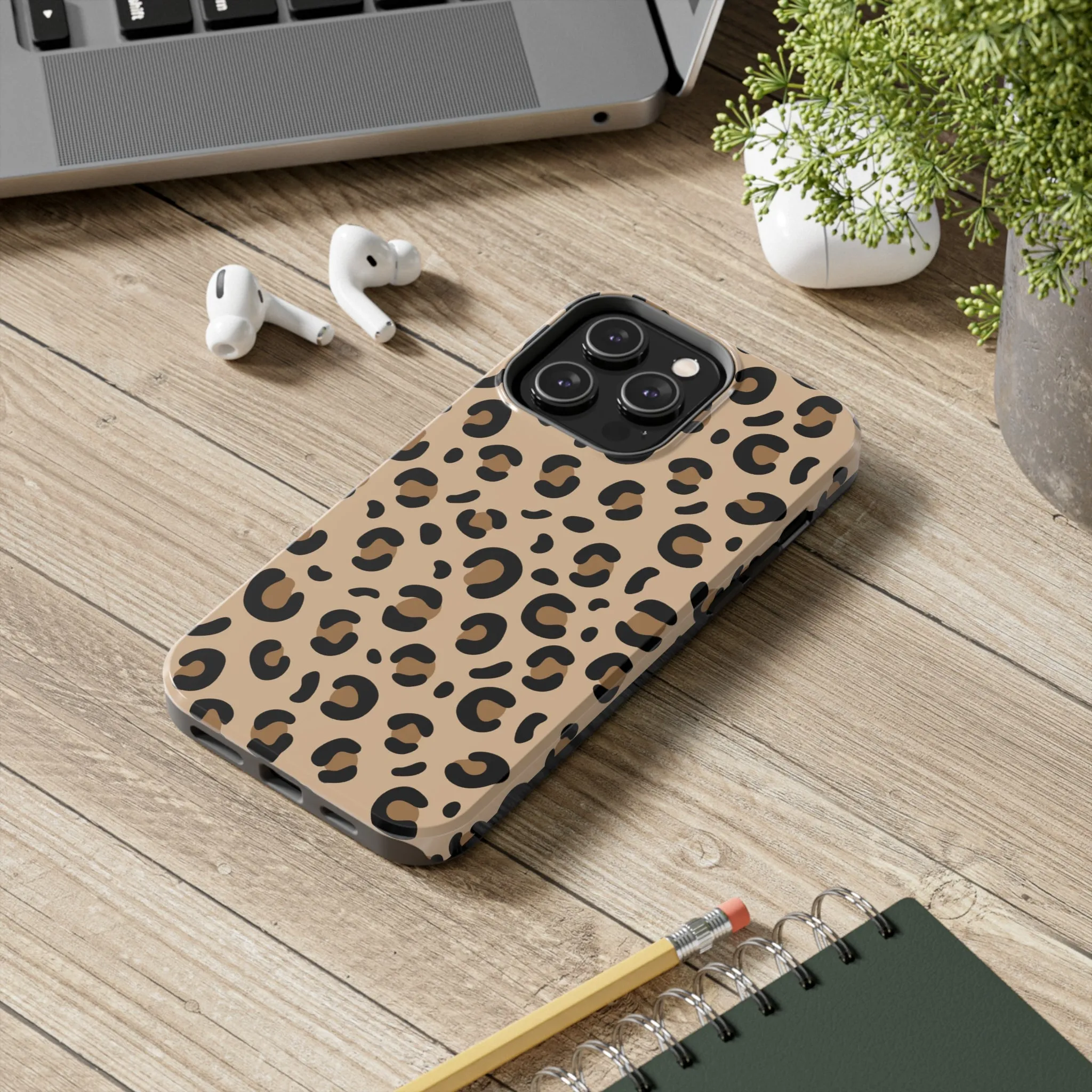 Leopard Print Stylish Cell Phone Case - Trendy and Fashionable Cover