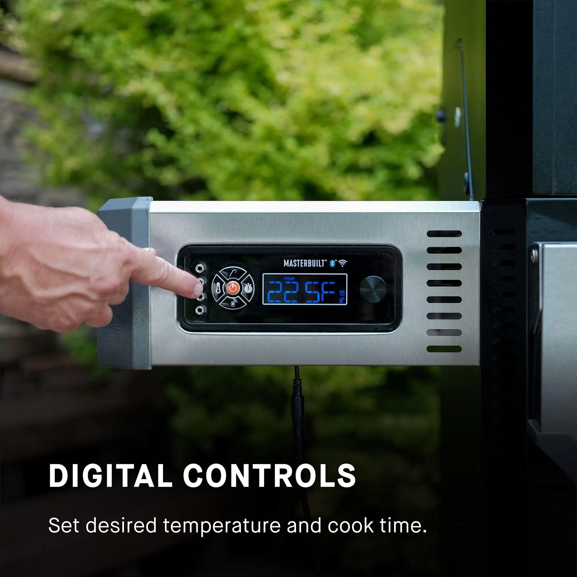 Masterbuilt Gravity Series 1050 Digital Charcoal Grill   Smoker