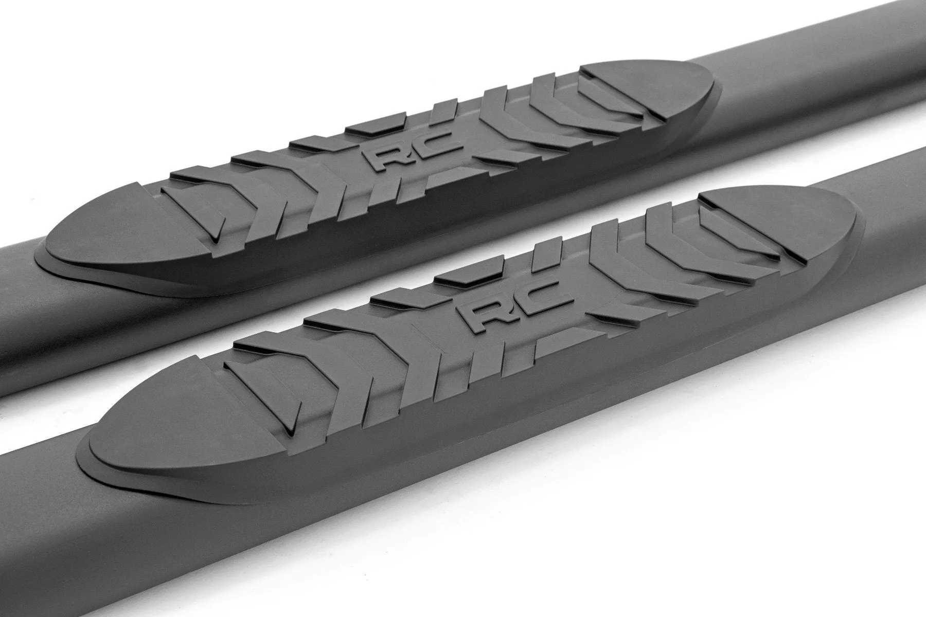 Oval Nerf Step | Double Cab | Black | Toyota Tacoma 2WD/4WD | 2005-2022