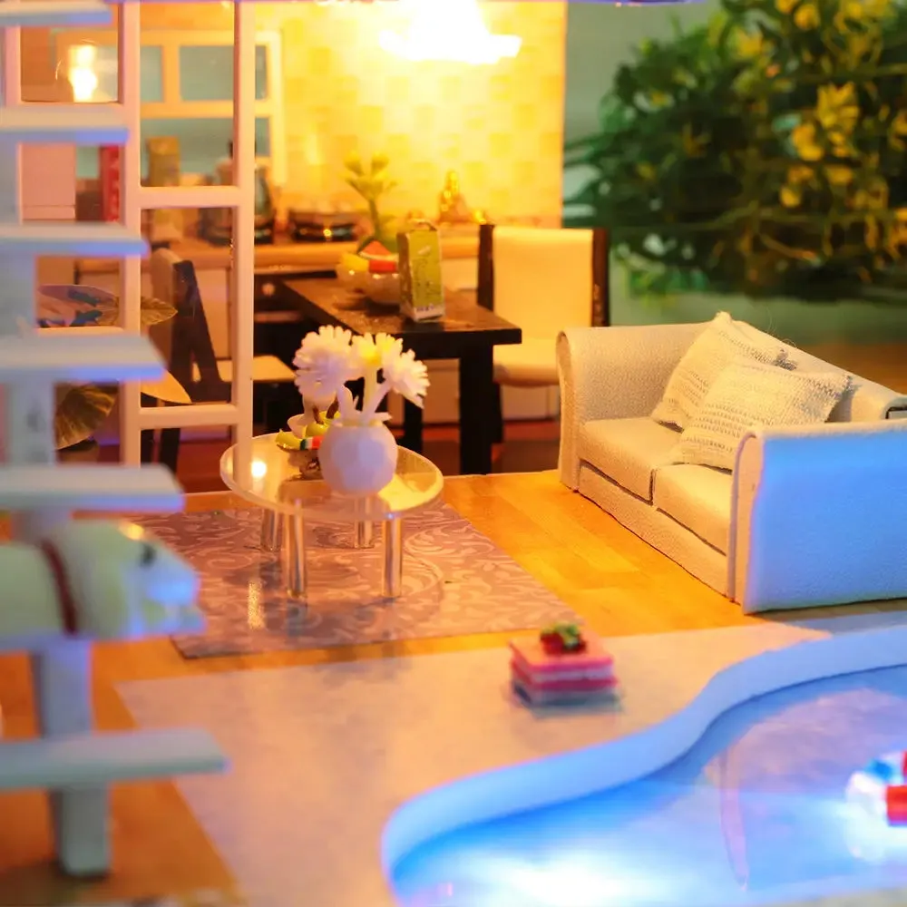 "Met You" Miniature Dollhouse Kit